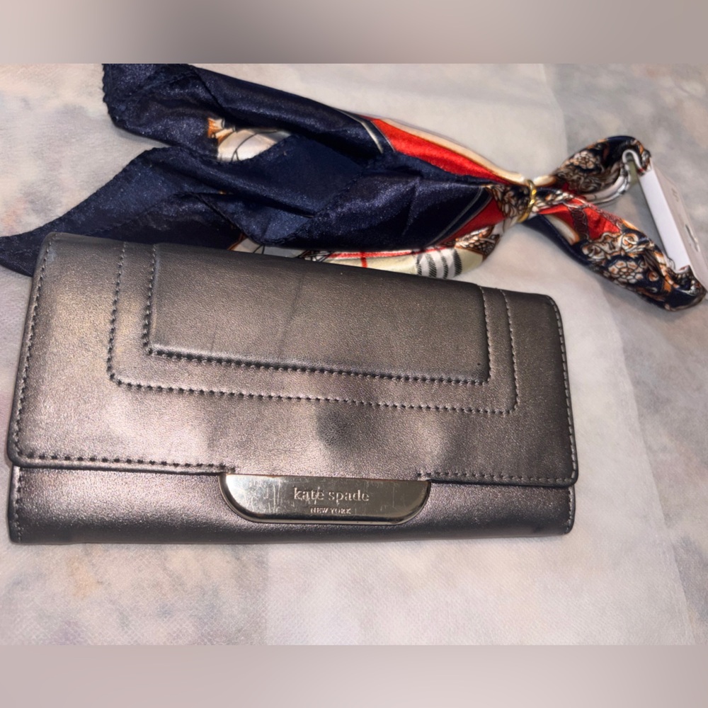 Kate Spade Tompkins Square Flap Chrissy Wallet w/unbranded twilly
